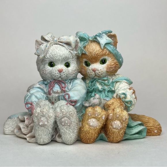 “We’re a Perfect Pair” Calico Kittens - Picture 1 of 12